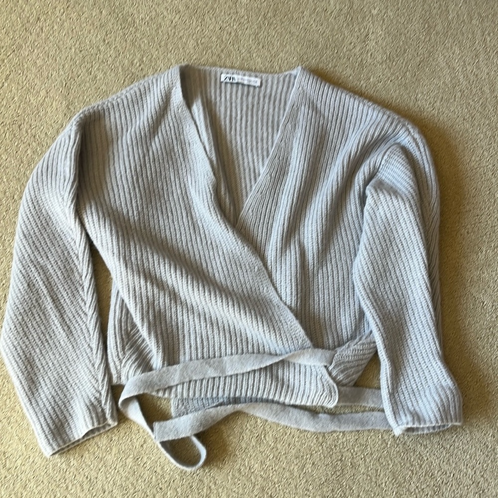 Zara light colored lavender wrap sweater size extra small, runs large